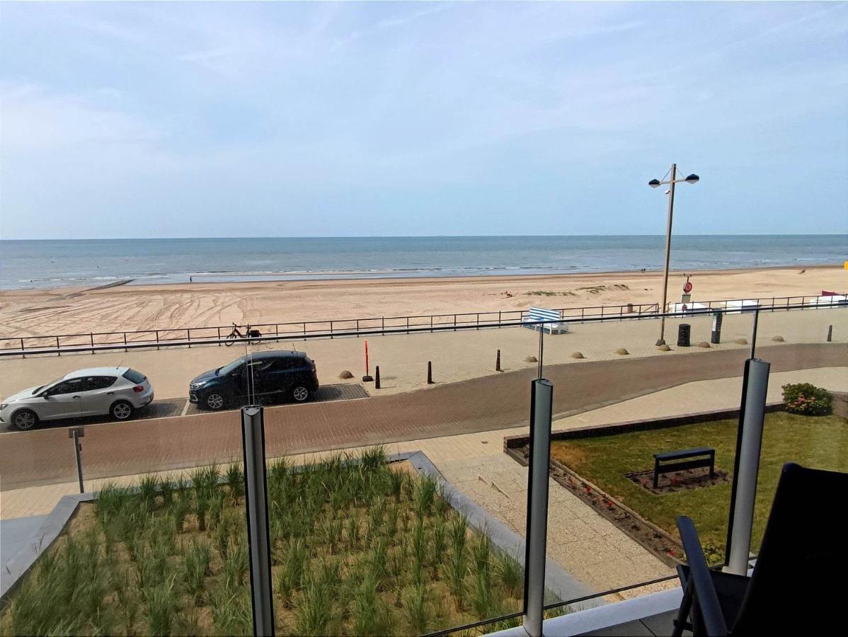North Sea View Studio With Parking Middelkerke Luaran gambar